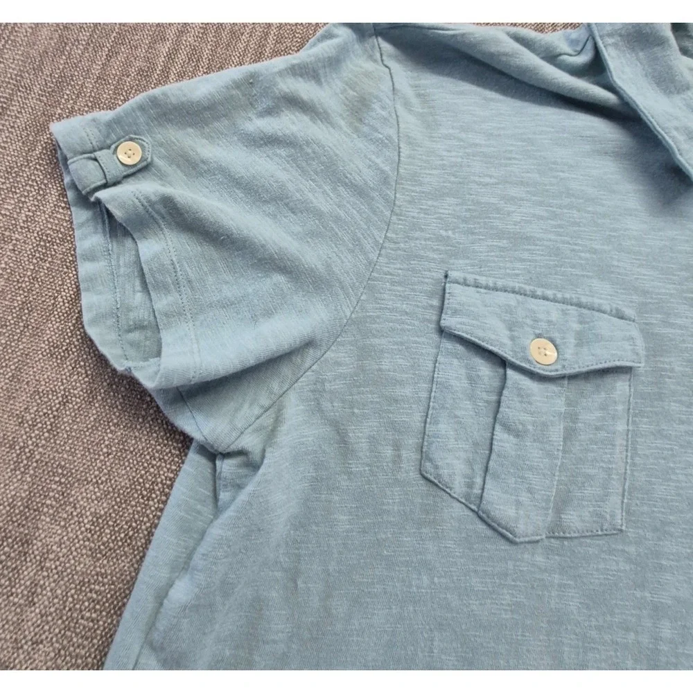 Banana Republic men's light blue polo shirt LG duo pockets 100% Cotton preppy